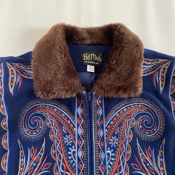 Bob Mackie Women Fleece Vest XL Faux Fur Collar Paisley Boho Western Embroidered - Picture 11 of 12